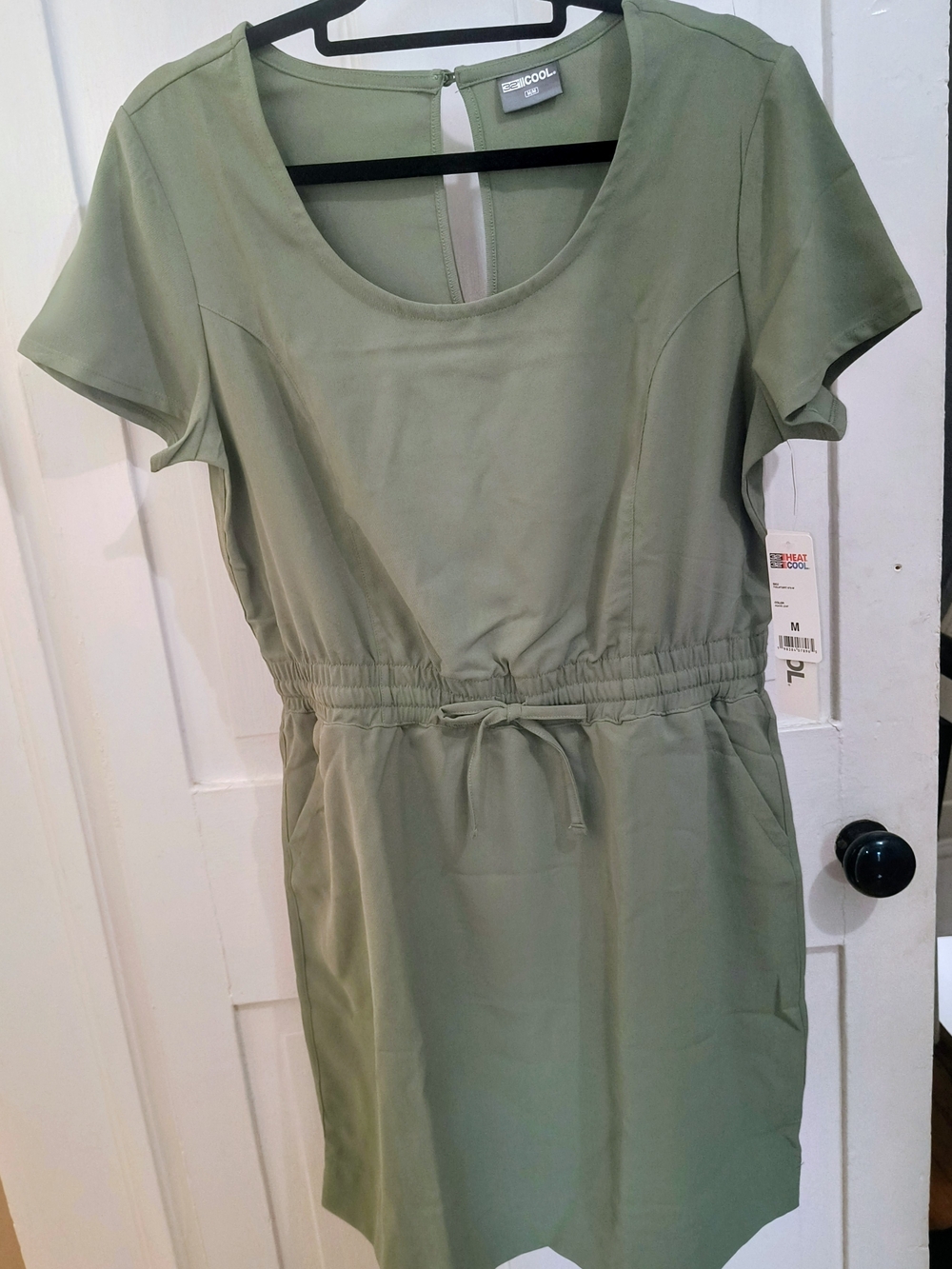 Green Short Sleeve Drawstring Waist Dress by